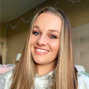 Meet your Posher, SaraJean